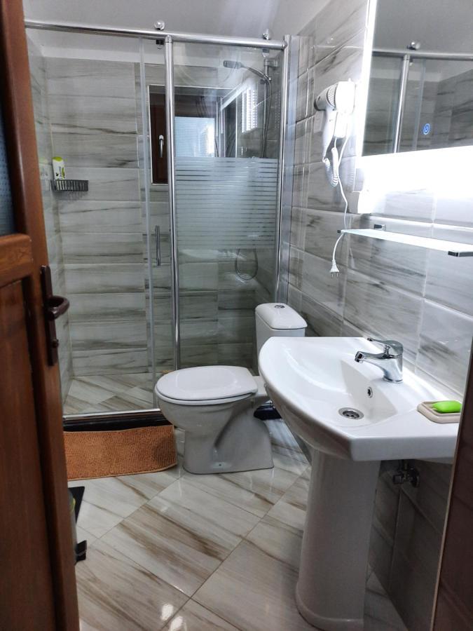 Vila Alexander B&B Valbone Bagian luar foto