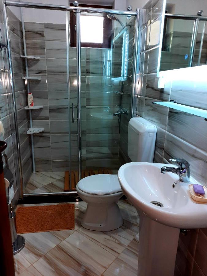 Vila Alexander B&B Valbone Bagian luar foto