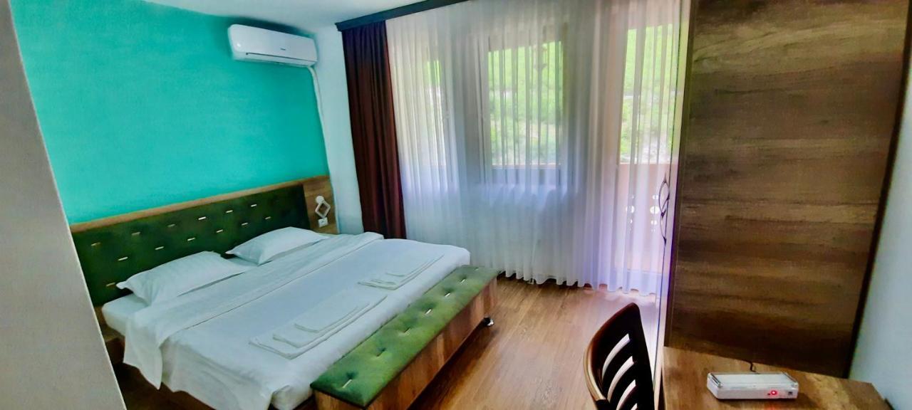 Vila Alexander B&B Valbone Bagian luar foto
