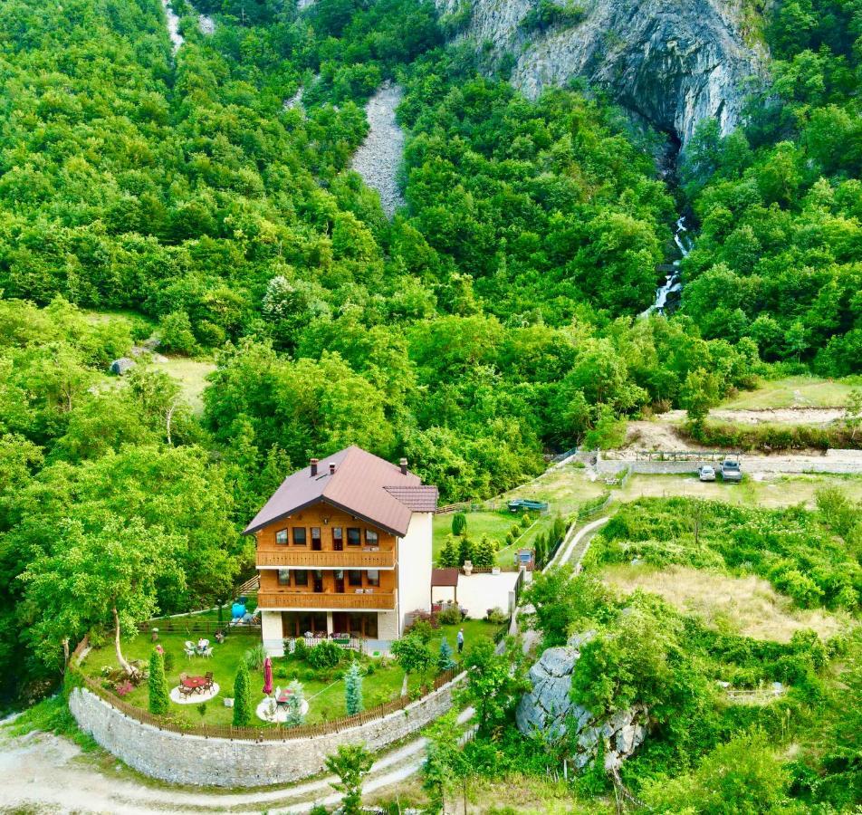 Vila Alexander B&B Valbone Bagian luar foto