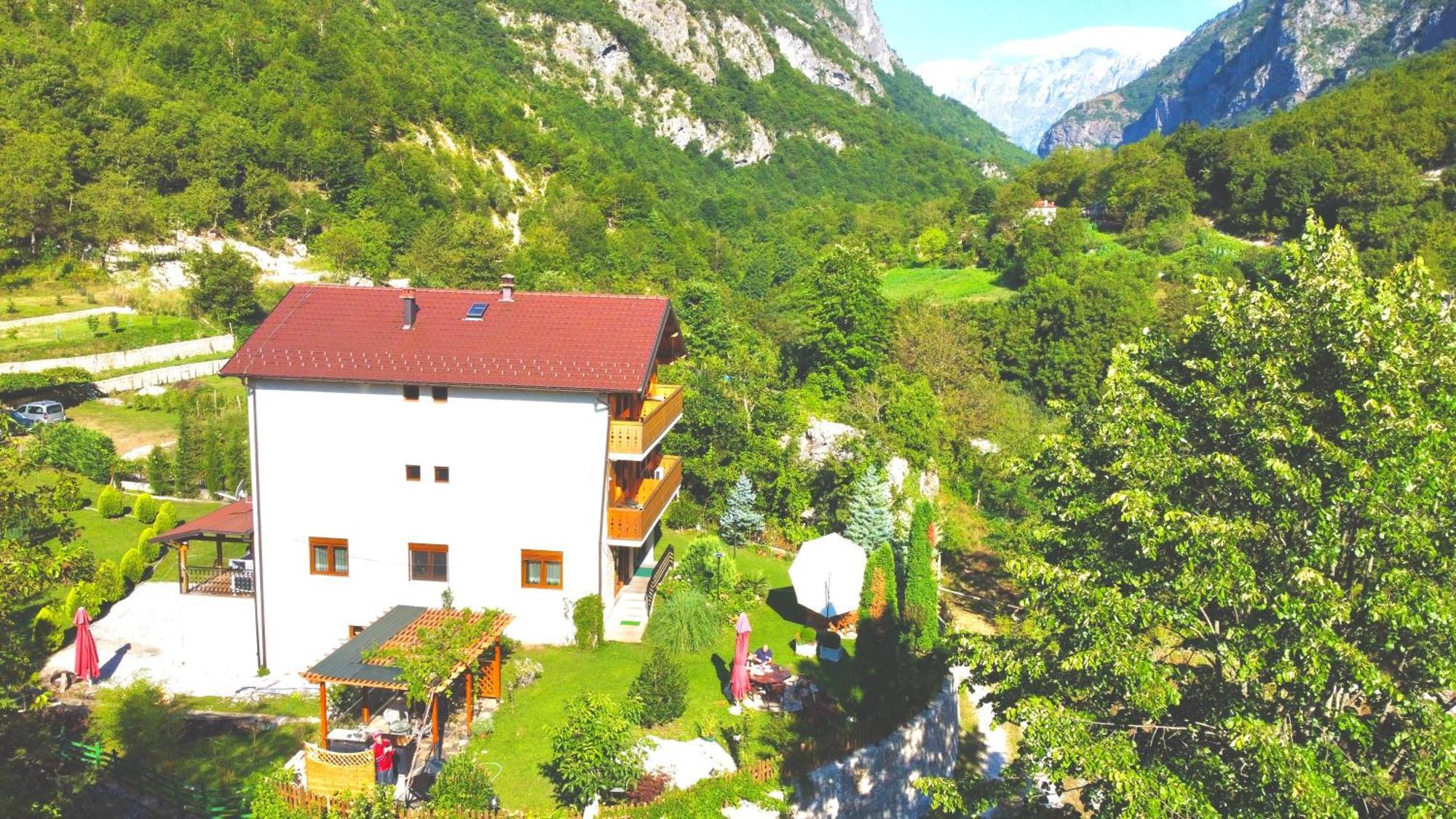 Vila Alexander B&B Valbone Bagian luar foto
