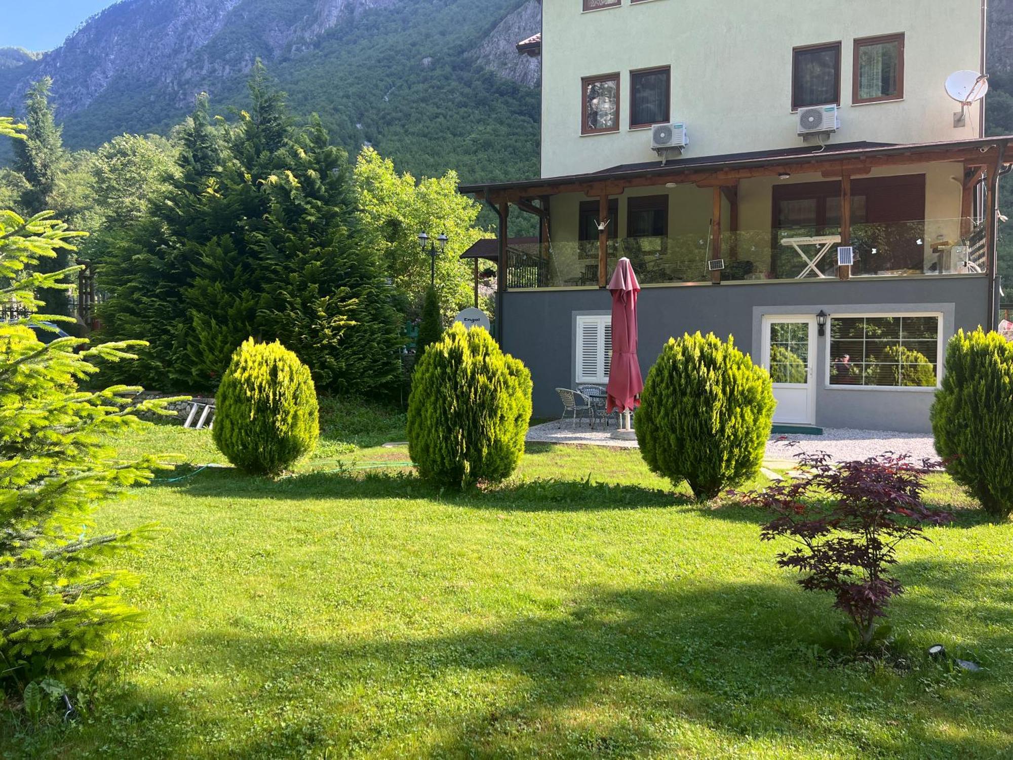 Vila Alexander B&B Valbone Bagian luar foto